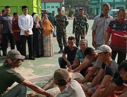 Momen Idul Adha 1445 Hijiriah Kodim 0509 Bagikan Ratusan Bungkus Daging Hewan Kurban