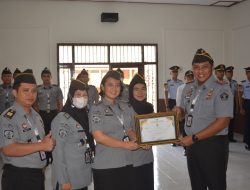 Jagoan Ragil, Rutan Bangil Kanwil Kemenkumham Jatim Berikan Reward Pegawai Teladan Periode Juni 2024