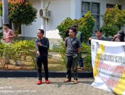 Lpi Kembali Gelar Aksi Unras Di Inspektorat , Tuntut LHP 85 Desa Diserahkan Ke APH, Inspektorat : Besok Kita Serahkan Dan Minta Bantuan Untuk Dikawal Prosesnya Sampai Tuntas