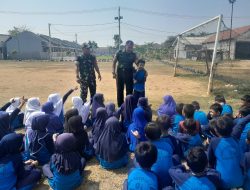 Babinsa Berikan Wawasan Kebangsaan kepada Siswa SDN 01 Kampung Gebang Desa Satria Jaya
