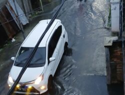 Hujan Deras, Gang Wongso Sidorame Barat I Terendam Banjir