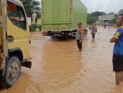 Pemprov Riau Resmi Tetapkan Siaga Darurat Penanggulangan Bencana Hidrometeorologi