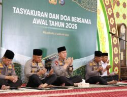 Serahkan Bantuan Umroh, Polda Riau Gelar Kegiatan Tasyakuran dan Doa Bersama Awal Tahun 2025 