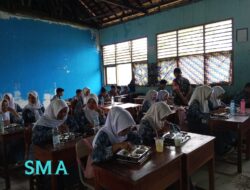 Pastikan Lancar Babinsa Koramil 11 Pebayuran Kawal Pendistribusian Ribuan Porsi Makanan Bergizi Di Kecamatan Pebayuran