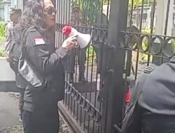 Aksi di Kemendes,  FPII Desak Menteri Desa Dicopot