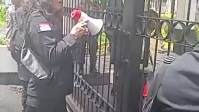 Aksi di Kemendes,  FPII Desak Menteri Desa Dicopot