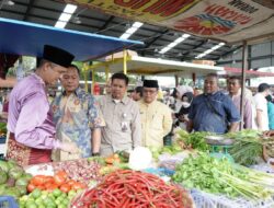Cek Ketersediaan Stok dan Harga Bapokting, Satgas Pangan Polda Riau dan Pemprov Kunjungi Sejumlah Pasar Tradisional
