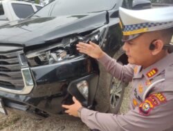 Kecelakaan Maut di Jalan Lintas Pekanbaru-Teluk Kuantan, Satlantas Polres Kuansing Evakuasi Korban Meninggal Dunia