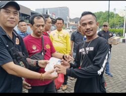 Kali Ini 200 Pcs Makanan Takjil Dibagikan Oleh DPC FRN Kabupaten Tangerang di Pasar Kemis