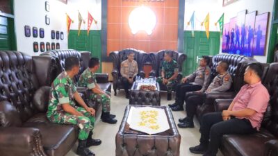 Kapolres Kampar Jalin Silaturahmi dengan Batalyon 132/BS, Perkuat Sinergitas TNI-Polri untuk Kampar Bumi Serambi Mekkah