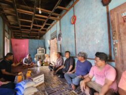 Kapolres Kampar Kunjungi Warga Miskin, Tunjukkan Kepedulian dan Kepemimpinan