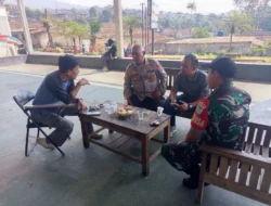 Sinergitas TNI-Polri: Bhabinkamtibmas Polsek Cijeruk Bersama Babinsa Sambangi Warga Desa Cisalada Berikan Imbauan Kamtibmas