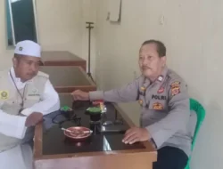 Jalin Sinergi Kamtibmas, Bhabinkamtibmas Ciampea Sambangi Tokoh Agama di Desa Bojongrangkas