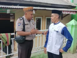 Jalin Kedekatan dengan Masyarakat, Bhabinkamtibmas Sambang Warga di Kecamatan Leuwiliang