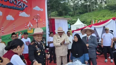 Kapolres Bogor Bersama Forkopimda Hadiri Pesta Rakyat HUT RI ke-80 di Babakan Madang Bogor