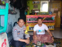 Bhabinkamtibmas Sambang Warga Jalin Kedekatan Dengan Masyarakat