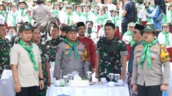 Kapolda Riau Bersama Polresta Pekanbaru Lakukan Penanaman 21.000 Pohon dan Tebar 21.000 Bibit Ikan di Danau Buatan Rumbai