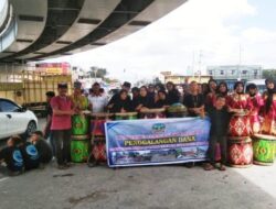 Group Kesenian Tradisional Minang dan IKTR Pekanbaru Kembali Turun ke Jalan Galang Dana Musibah di Maninjau