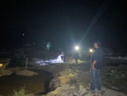 Polres Kuansing Tertibkan PETI di Kebun Pemda Desa Jake, Enam Rakit Stingkai Dimusnahkan