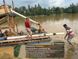 Polsek Cerenti Tindak Tegas PETI, Tiga Rakit Dibakar di Desa Pulau Busuk