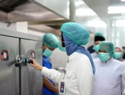 Kunjungi Pesantren Nurul Islam, BGN Pastikan MBG Ramadan Tepat Sasaran