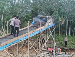 Polsek Pangean Tertibkan PETI di Tanah Bekali, 1 Rakit Dimusnahkan