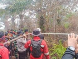 Kolaborasi Polda Riau Berhasil Jinakkan Karhutla di Lahan Gambut Pelalawan