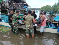 Satgas TMMD Tunjukkan Kepedulian dengan Evakuasi Warga Sakit