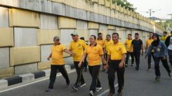 Polda Riau Gelar Olahraga Bersama Sambut Hari Bhayangkara ke-80