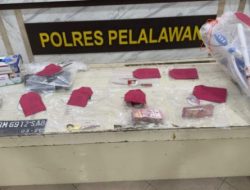 Polres Pelalawan Gelar Konferensi Pers Kasus Perampokan Sadis Disertai Kekerasan di Desa Kiyap Jaya