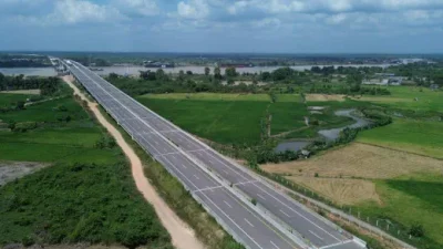 Dukung Pembangunan Tol Palembang – Betung, HKA Rampungkan Pekerjaan Hotmix Jembatan Musi