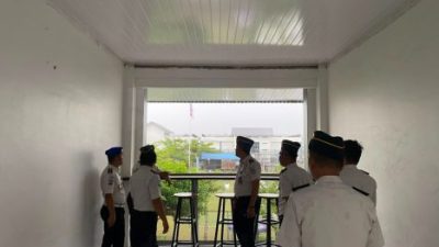 Pastikan Pelayanan Prima, Plt Kalapas Narkotika Langkat Yan Patmos Pimpin Kontrol Kebersihan dan Fasilitas Ruangan