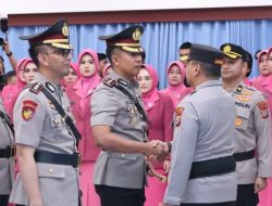 Kapolda Riau Pimpin Sertijab Dirintel, Kabid Humas dan 4 Kapolres