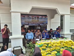 JALUR Hadir di Bandar Alai Kari, Dit Pol Air Polda Riau dan Polres Kuansing Berikan Layanan Kesehatan hingga Bantuan Sembako
