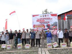 Ekspedisi Merah Putih Presisi Polda Riau Tanam 810 Mangrove dan Salurkan Bantuan untuk Masyarakat Pesisir Sinaboi