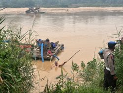 10 Rakit Dompeng PETI di Sungai Kuantan Cerenti Dimusnahkan Usai Laporan Warga