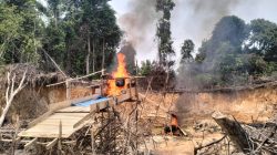 Dapat Laporan 110, Polsek Hulu Kuantan Bakar 3 Dompeng PETI
