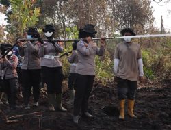 Dari Atur Lalin ke Padamkan Api, AKP Wulan Pimpin Tim Gabungan di Rimbo Panjang