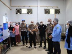 Dukung MBG, Polres Rohil Tinjau Dapur SPPG dan Pastikan 9 Sertifikat Layak Pangan Terpenuhi
